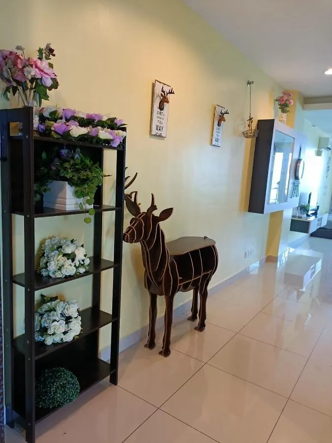 Daire Mansion One Peaceful Homestay George Town Malezya